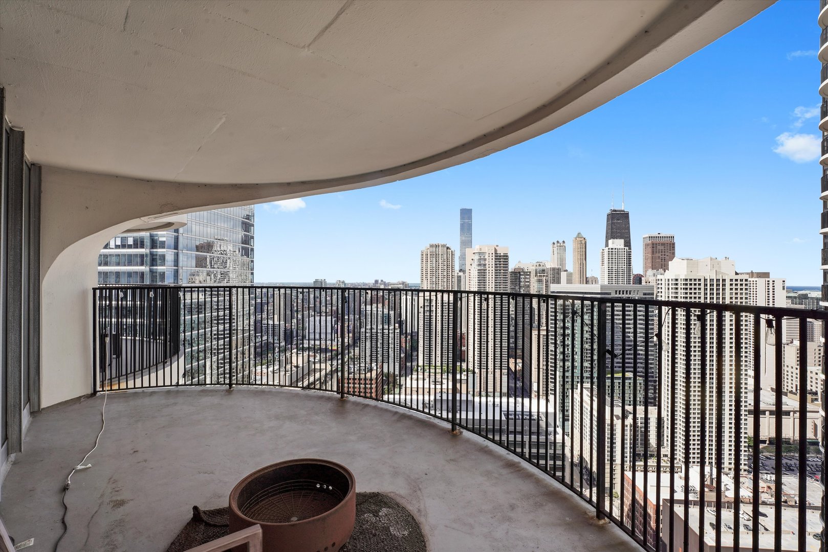 300 N State Street Unit: 4807