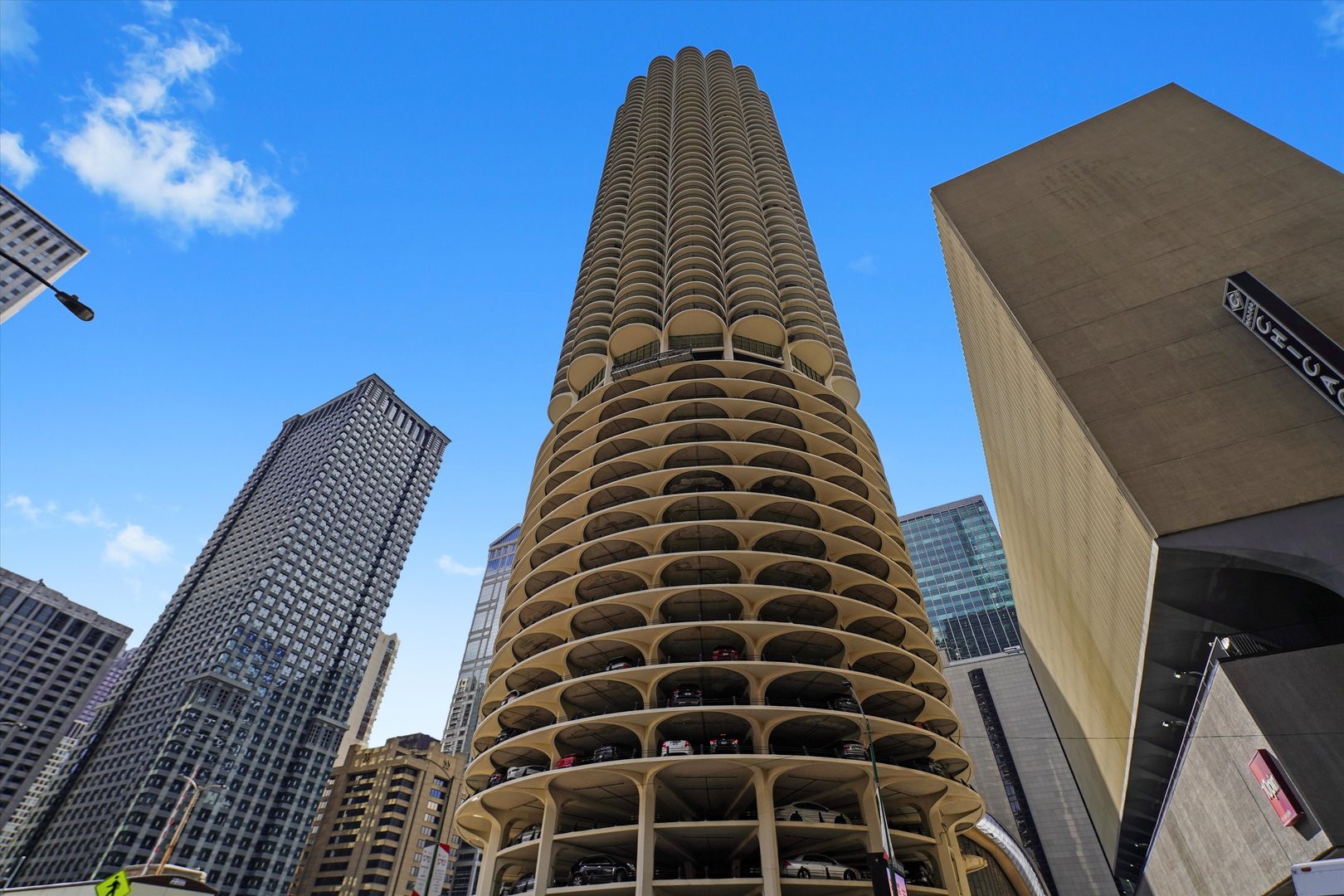 300 N State Street Unit: 4807