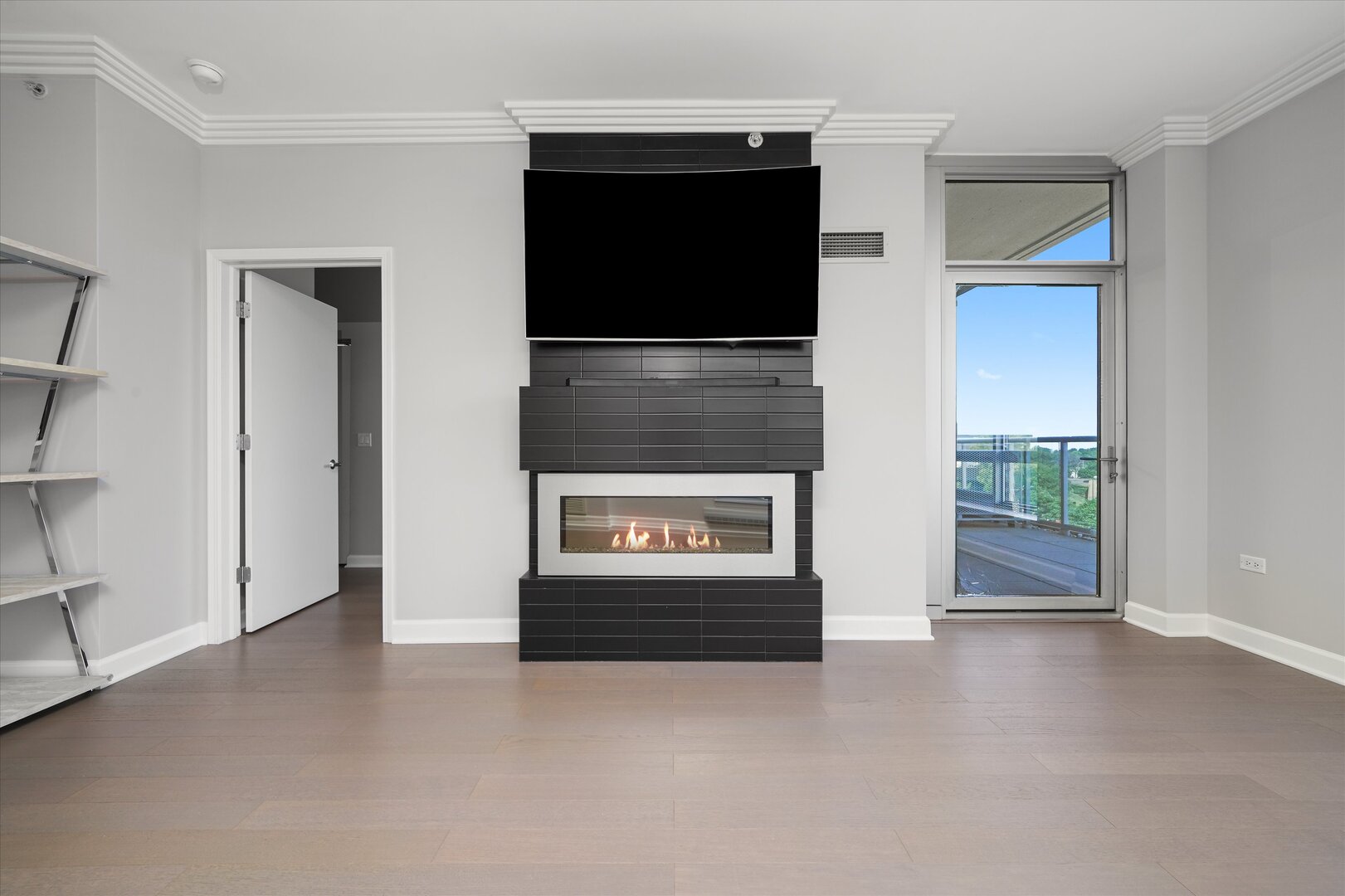 1901 S Calumet Avenue Unit: 606