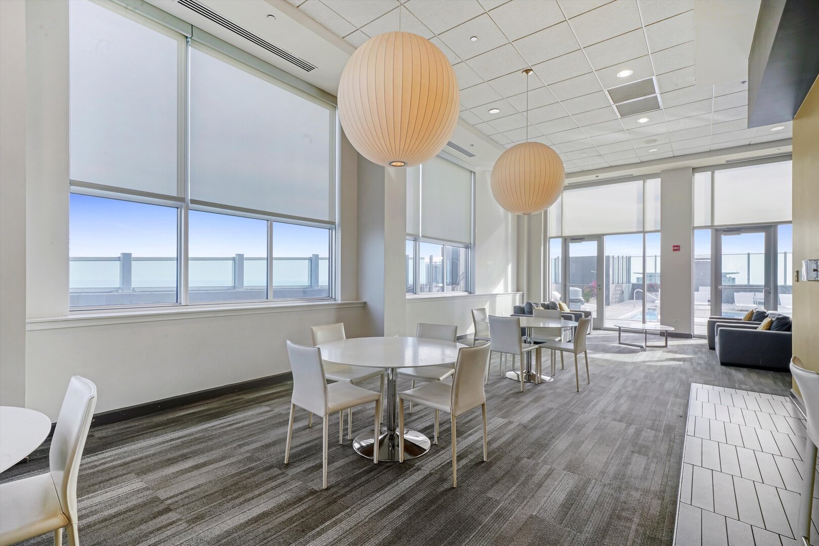 1901 S Calumet Avenue Unit: 606