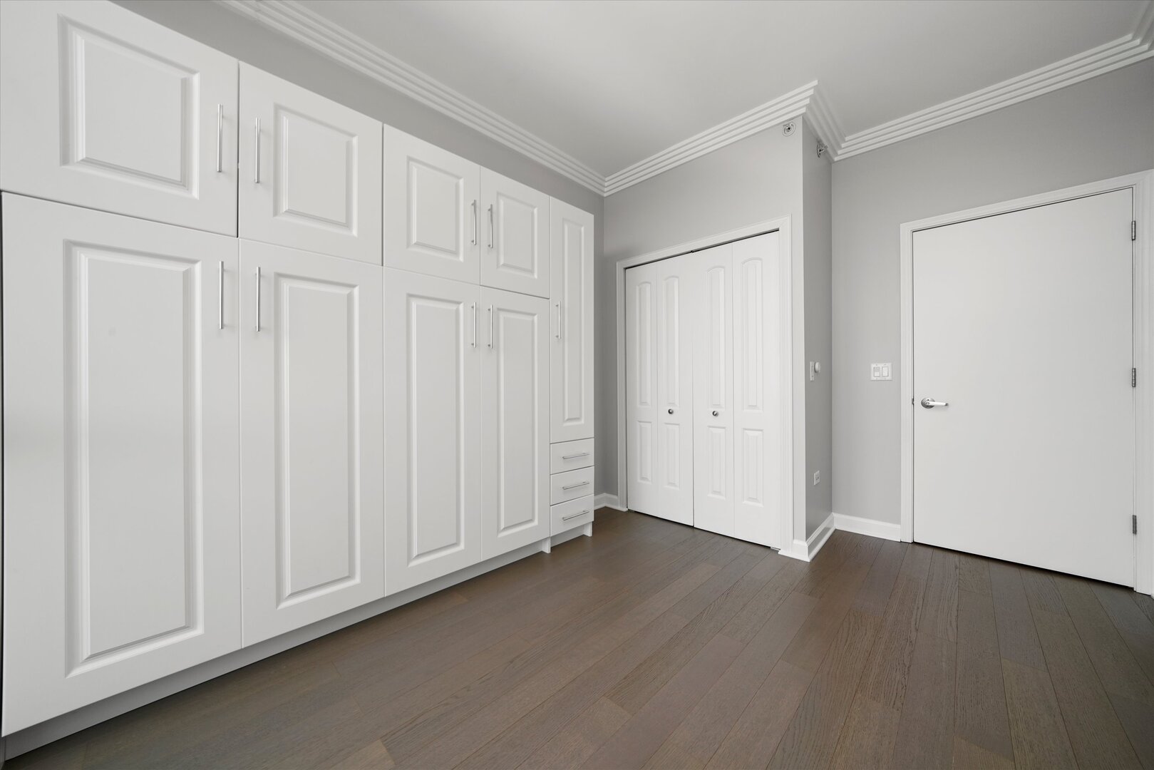 1901 S Calumet Avenue Unit: 606