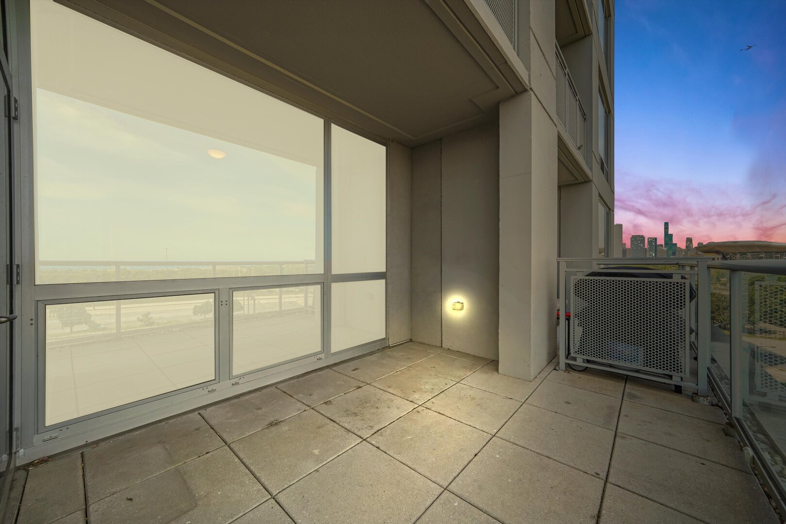 1901 S Calumet Avenue Unit: 606