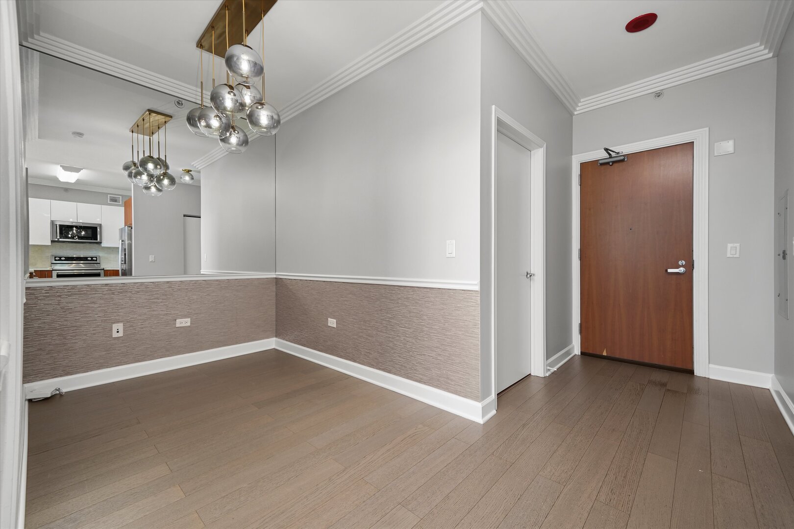 1901 S Calumet Avenue Unit: 606