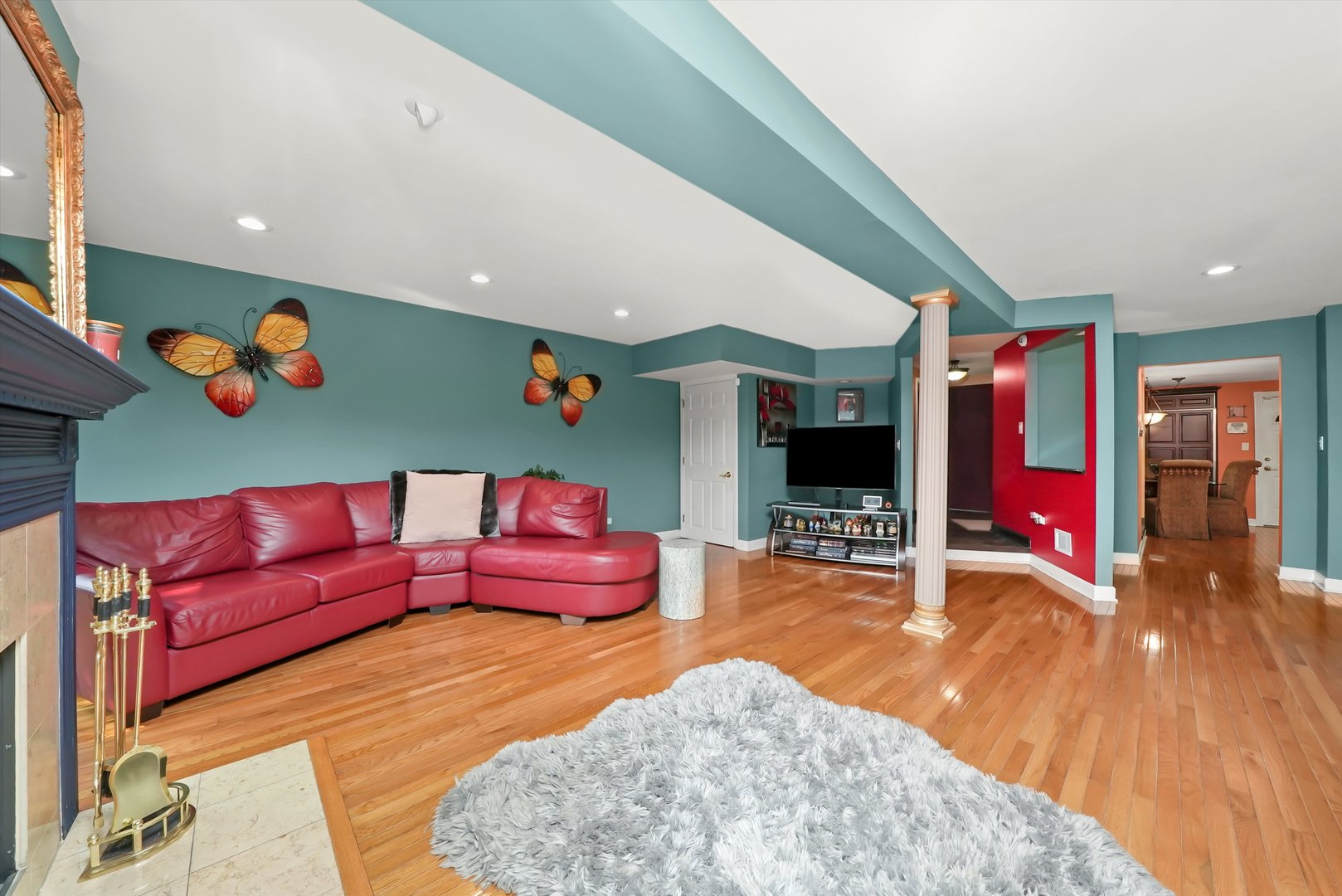 2571 Essex Drive
