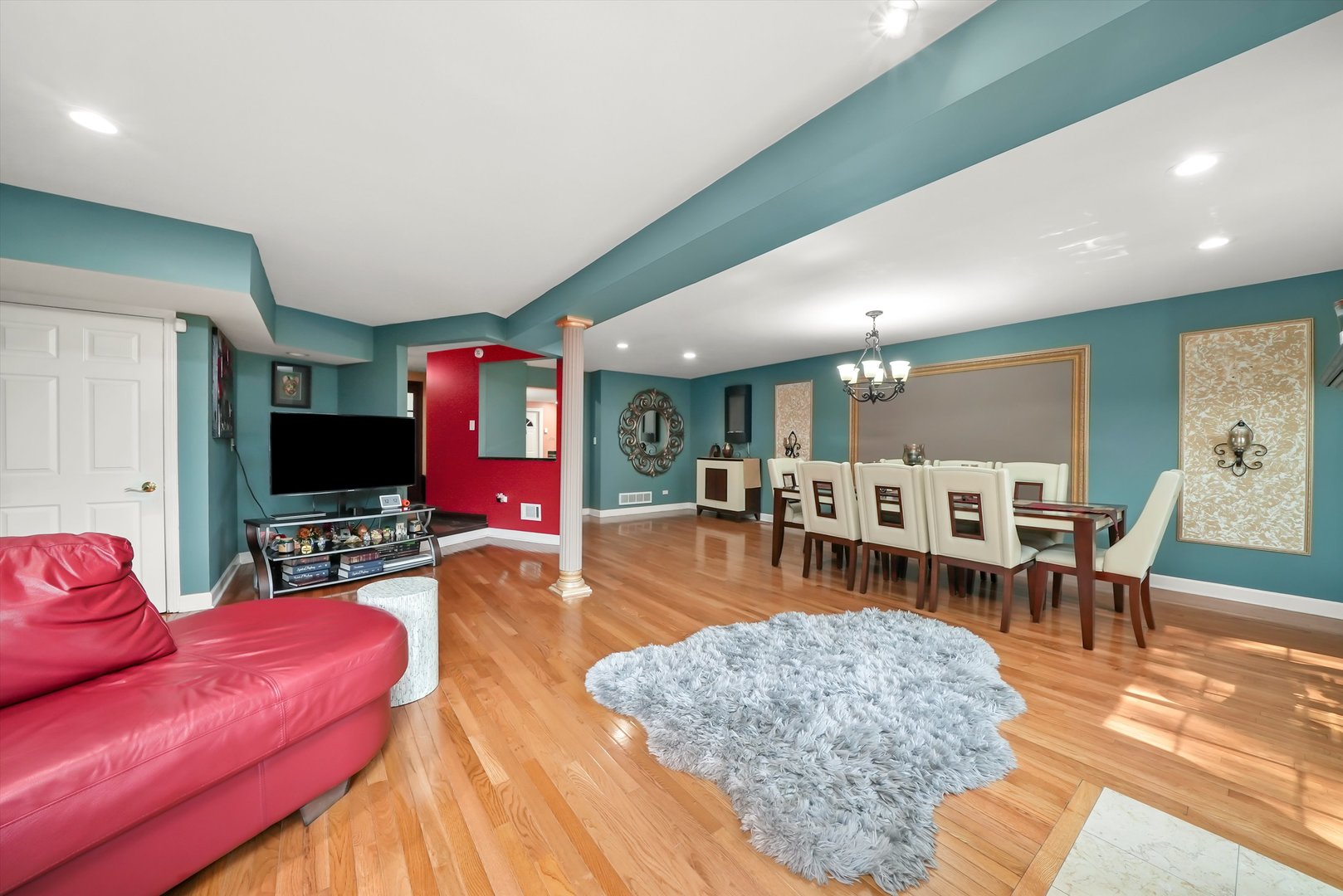 2571 Essex Drive