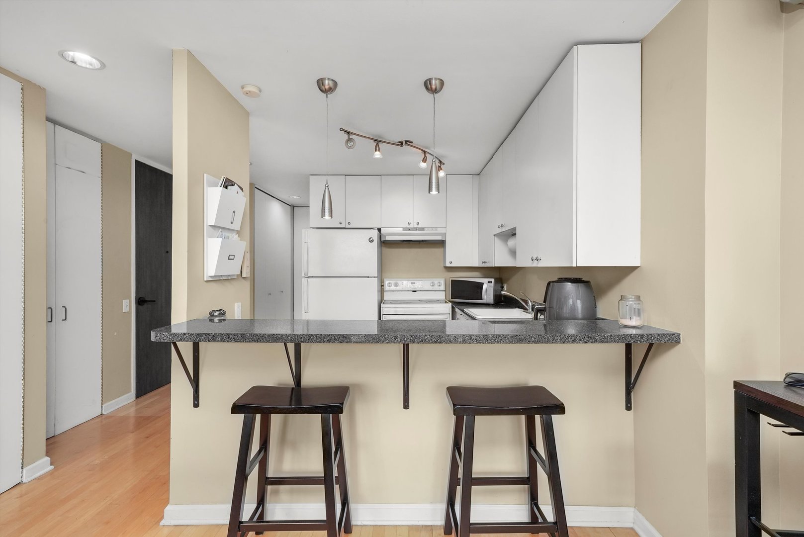 1030 N State Street Unit: 39A