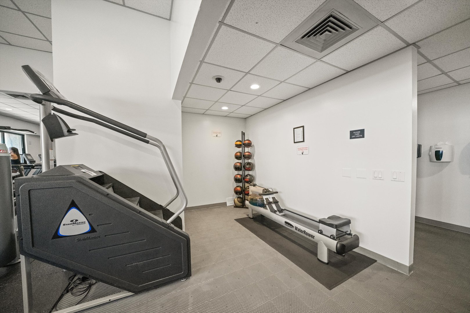 1030 N State Street Unit: 39A