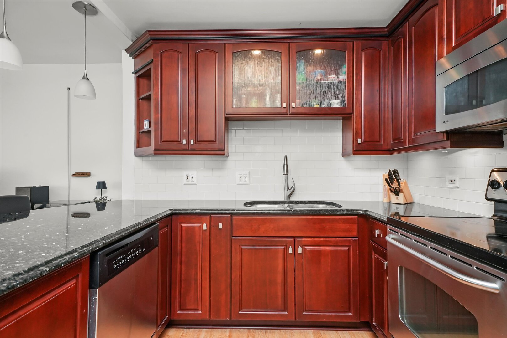 30 E Huron Street Unit: 1106