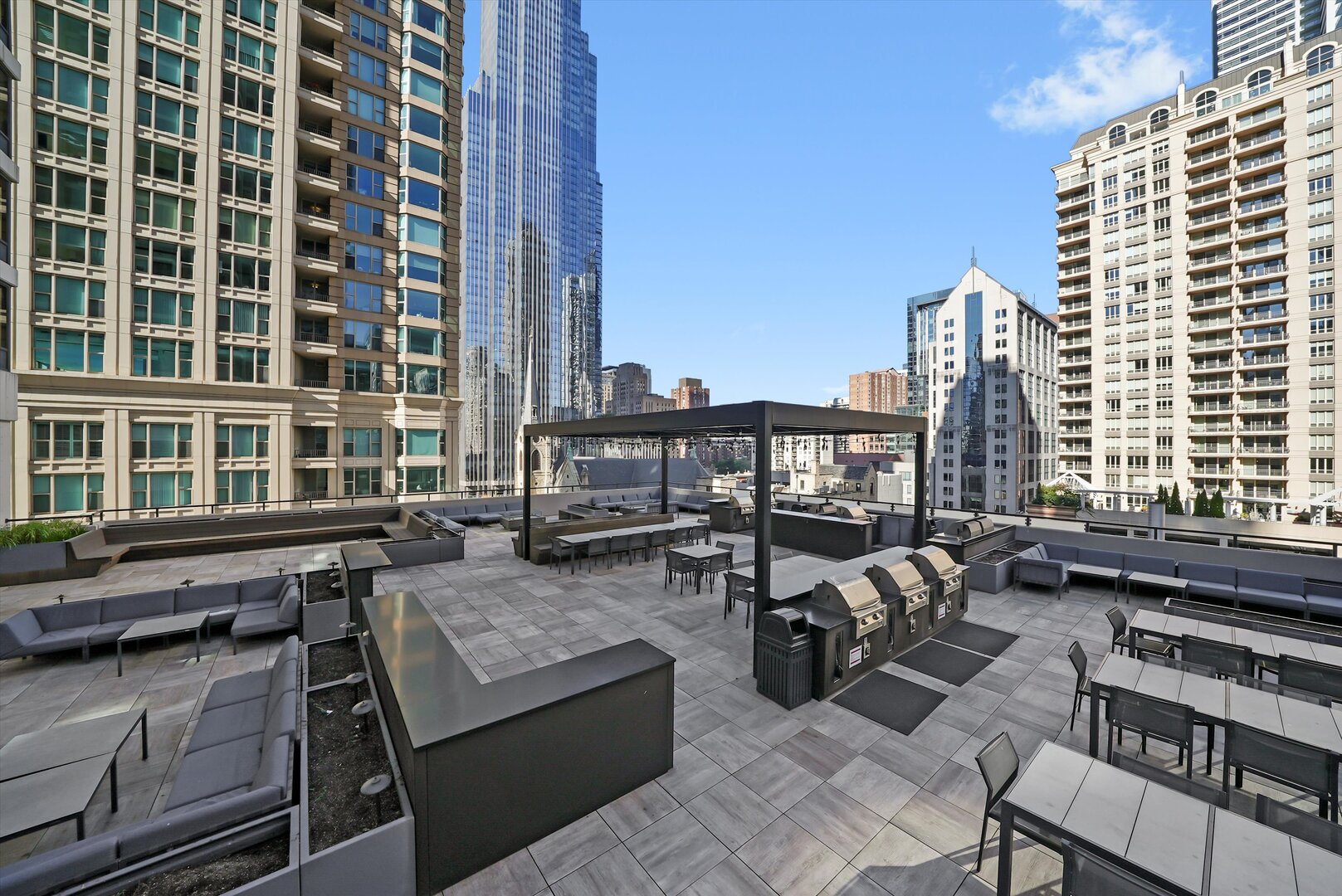 30 E Huron Street Unit: 1106