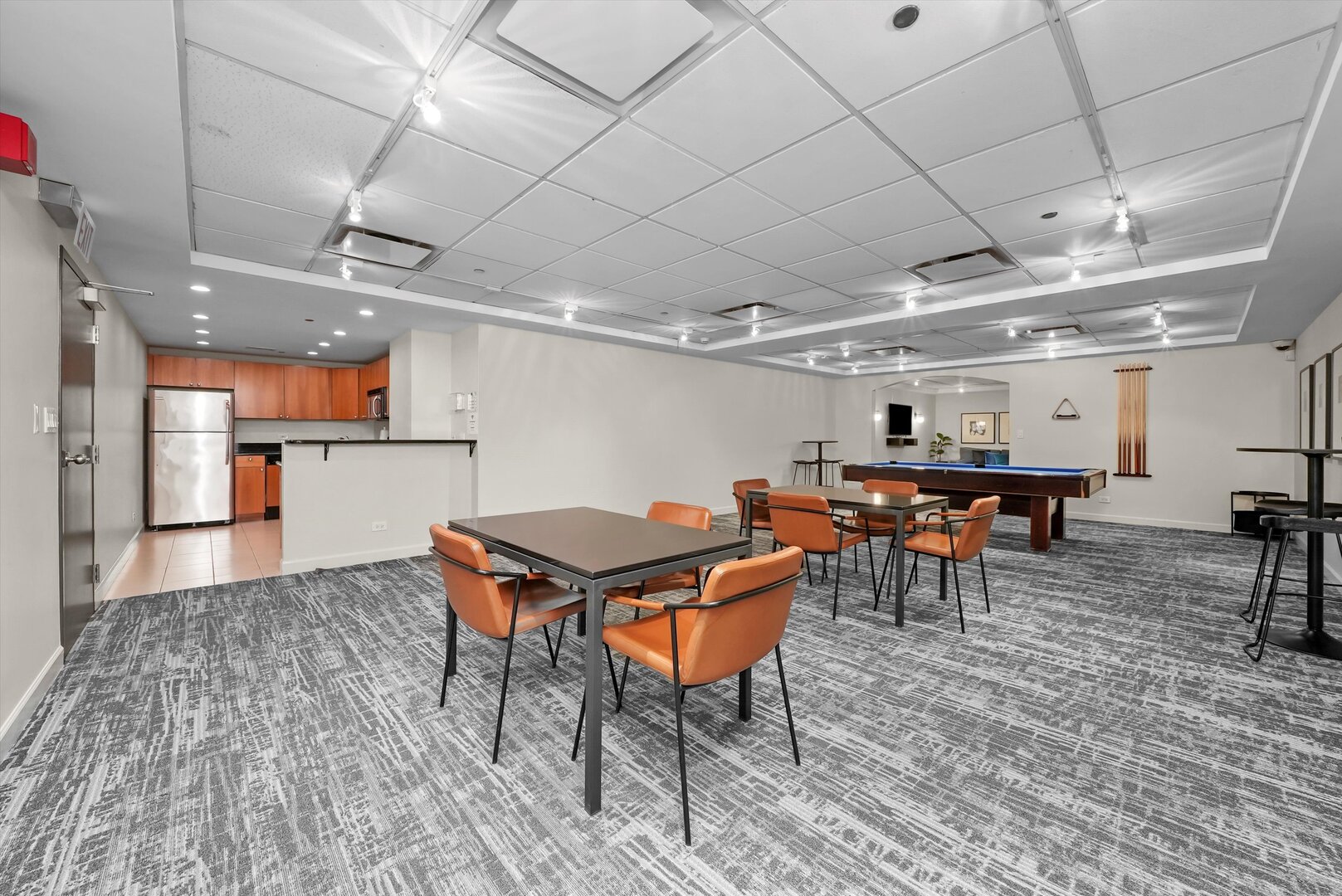 30 E Huron Street Unit: 1106