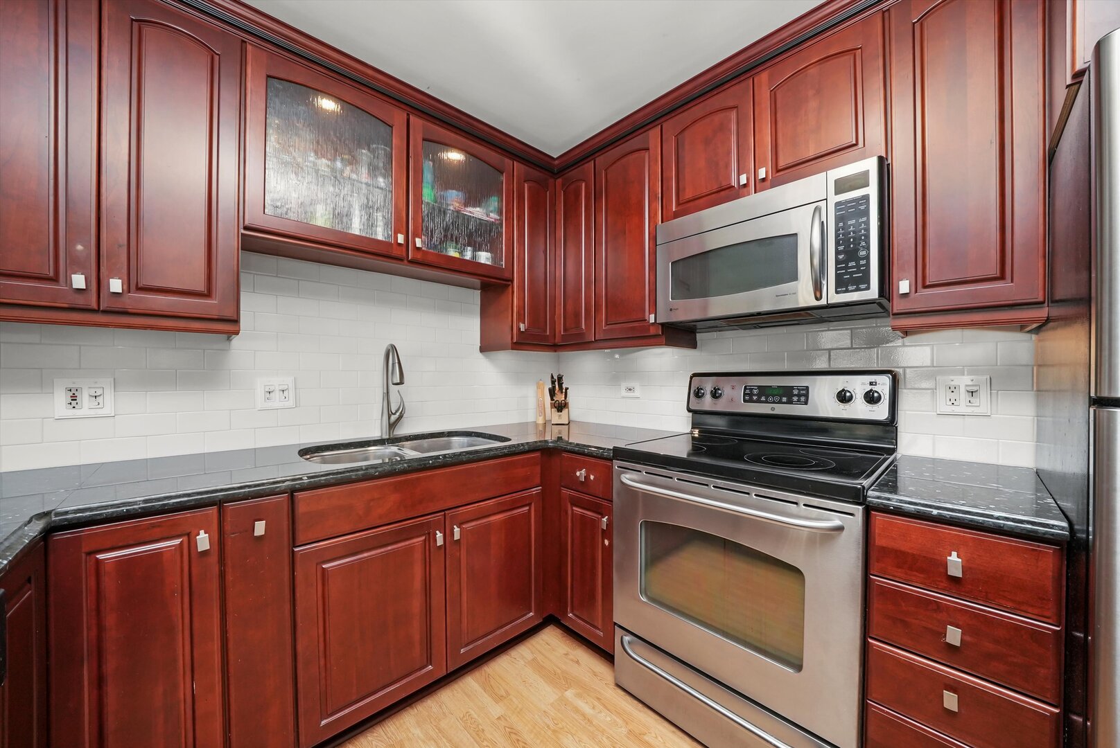 30 E Huron Street Unit: 1106