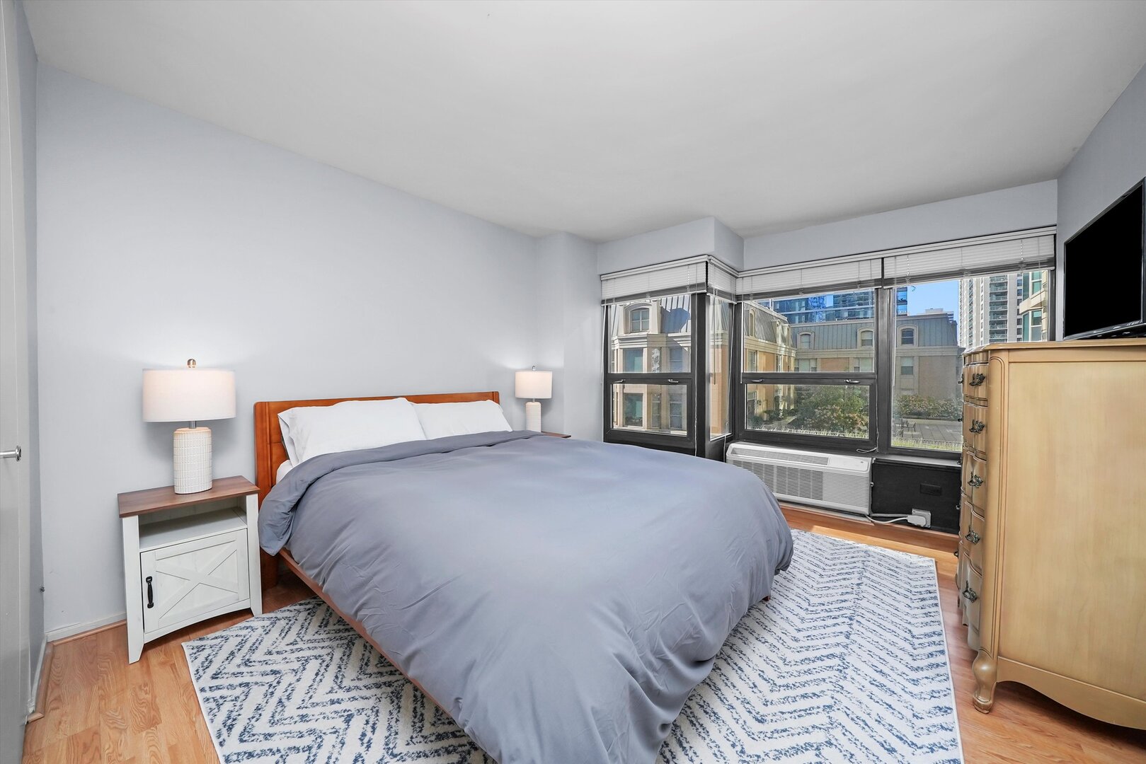 30 E Huron Street Unit: 1106