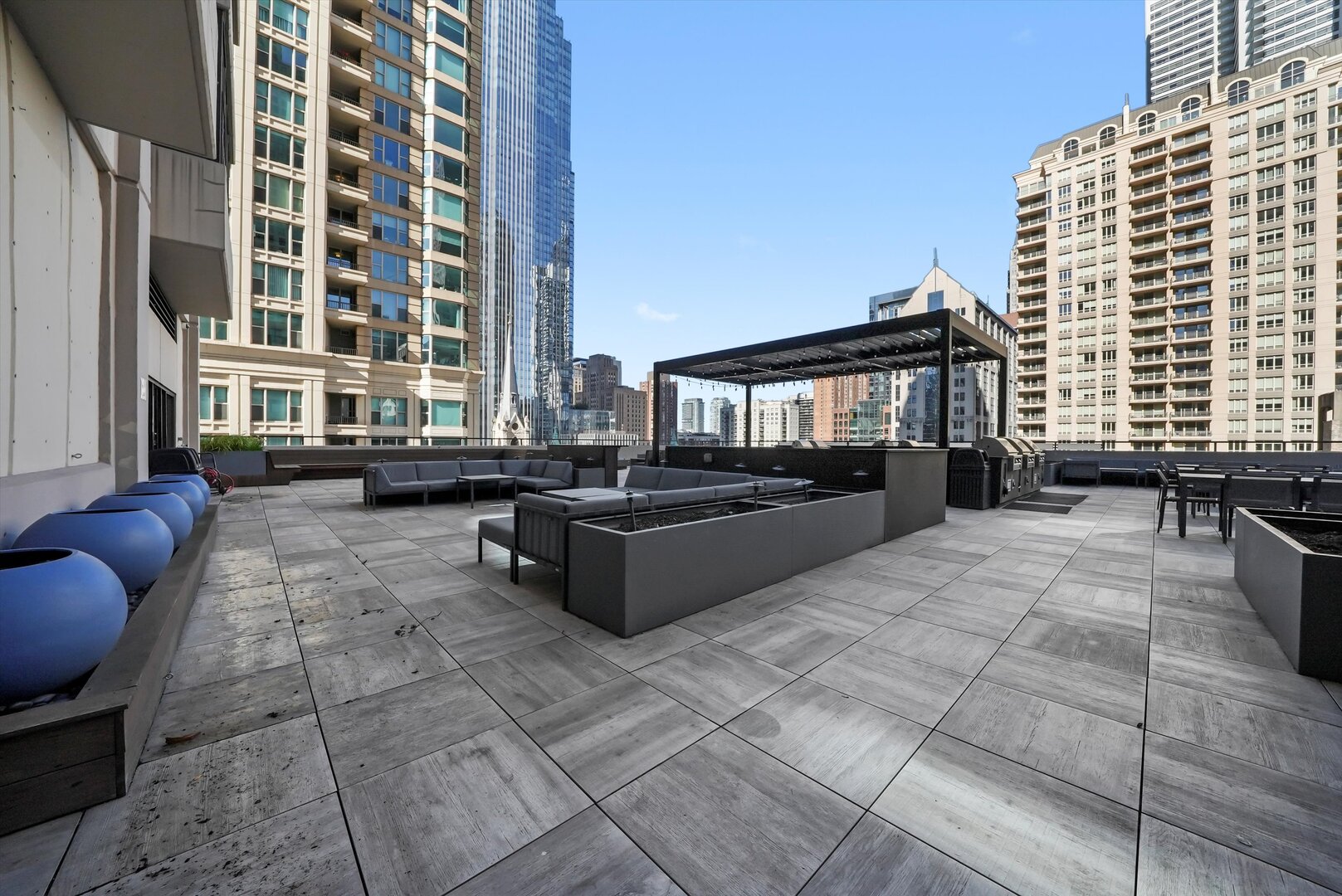 30 E Huron Street Unit: 1106