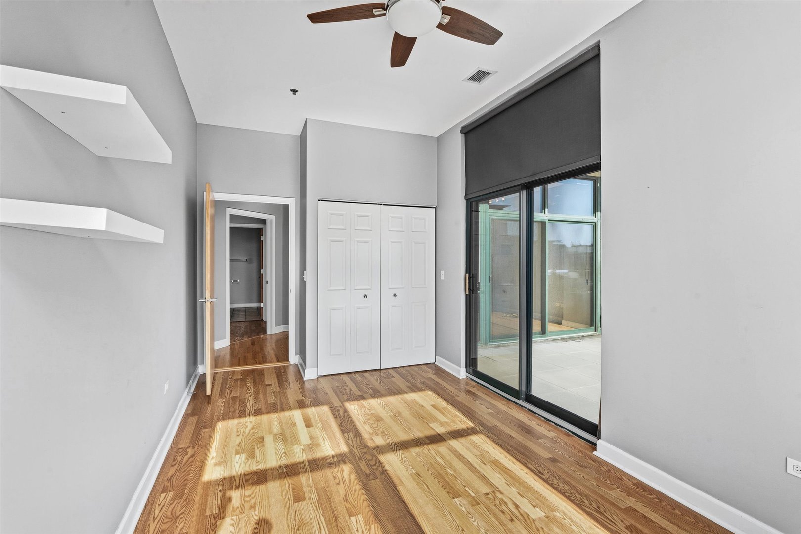 221 E CULLERTON Street Unit: 928