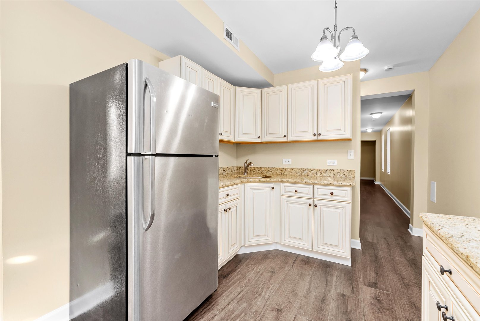 552 W Cullerton Street Unit: G