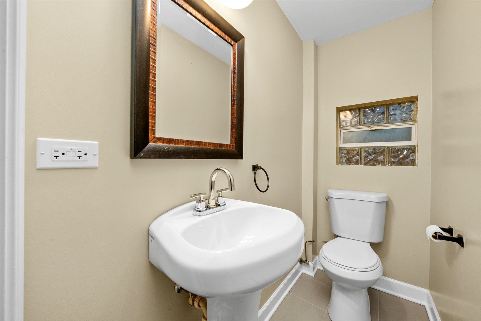 552 W Cullerton Street Unit: G