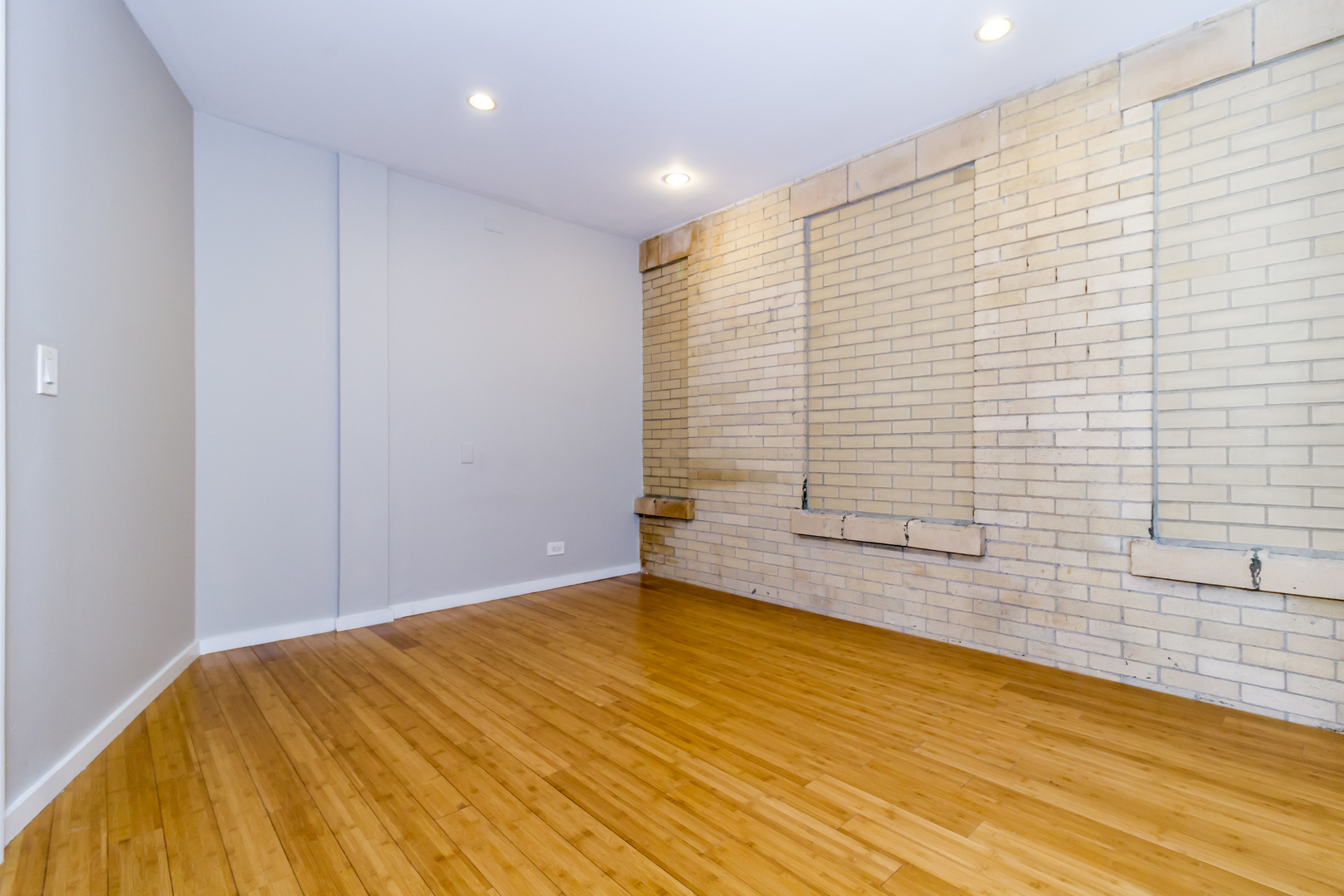40 E 9TH Street Unit: 707