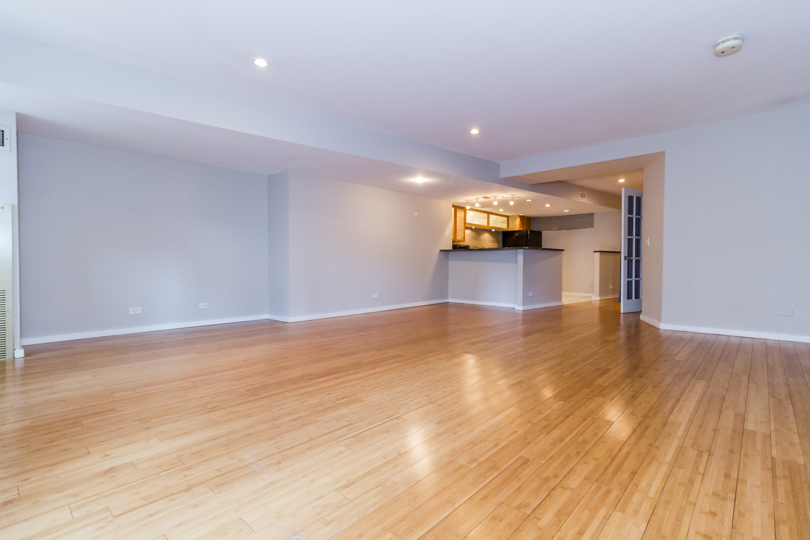 40 E 9TH Street Unit: 707