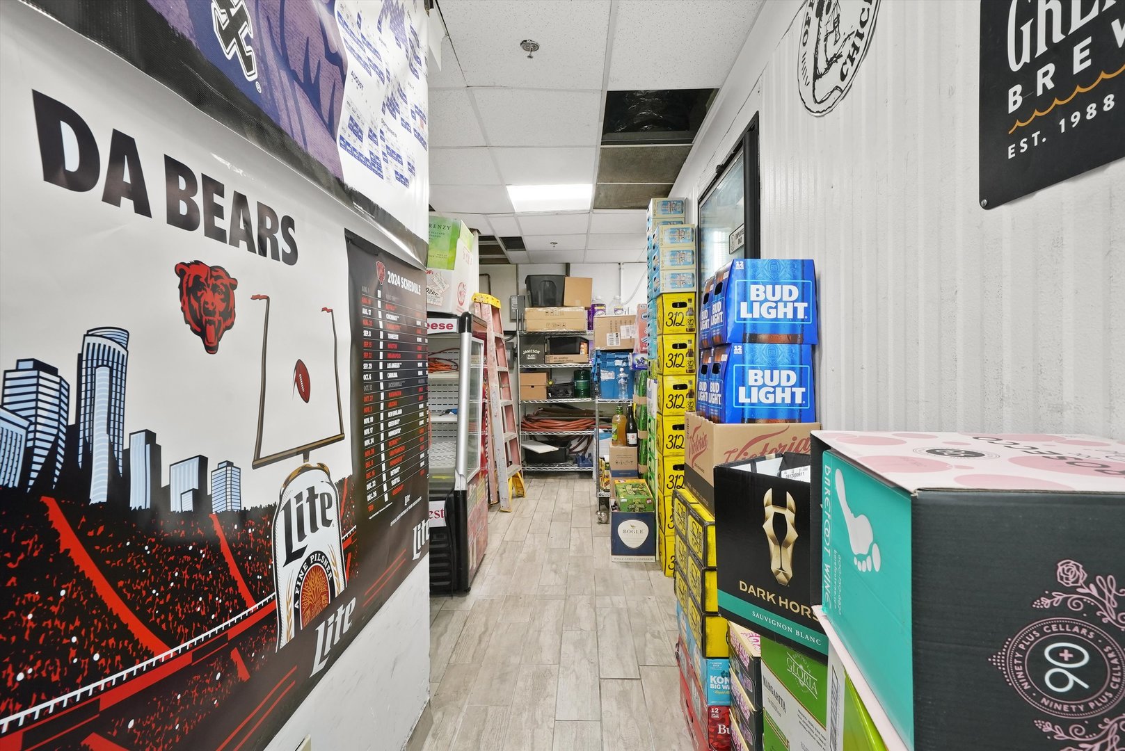 40 E 9TH Street Unit: 707