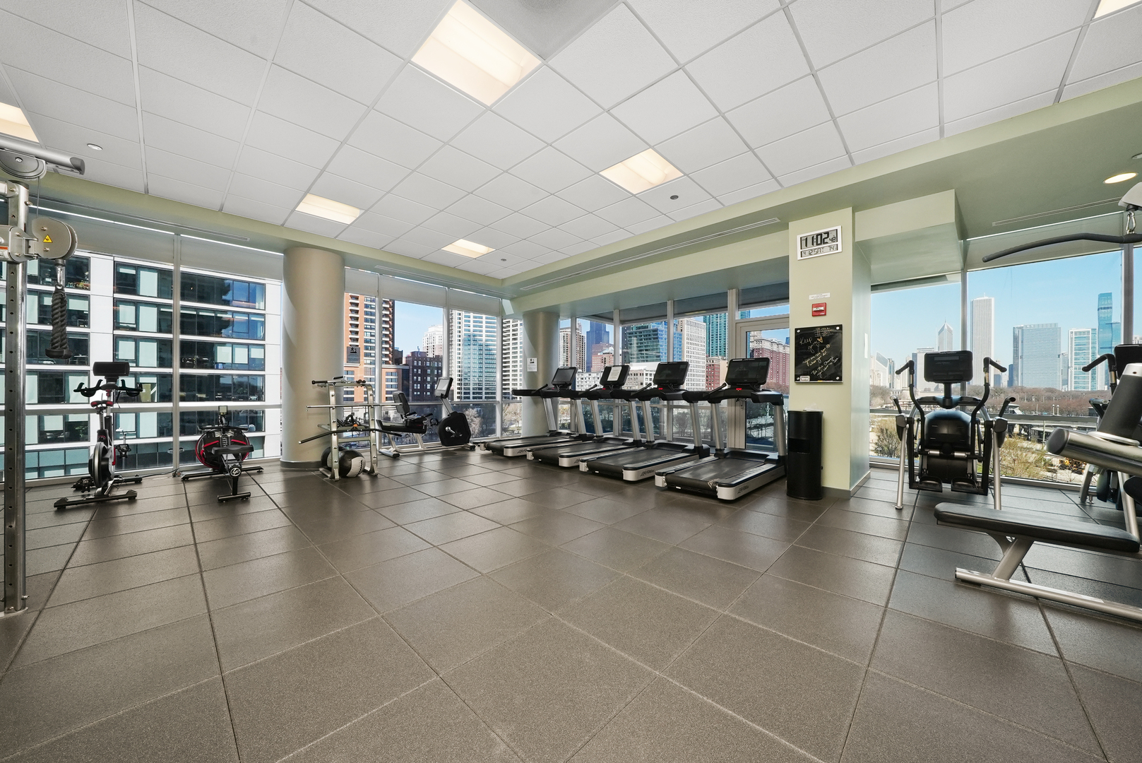 1201 S Prairie Avenue Unit: 3404