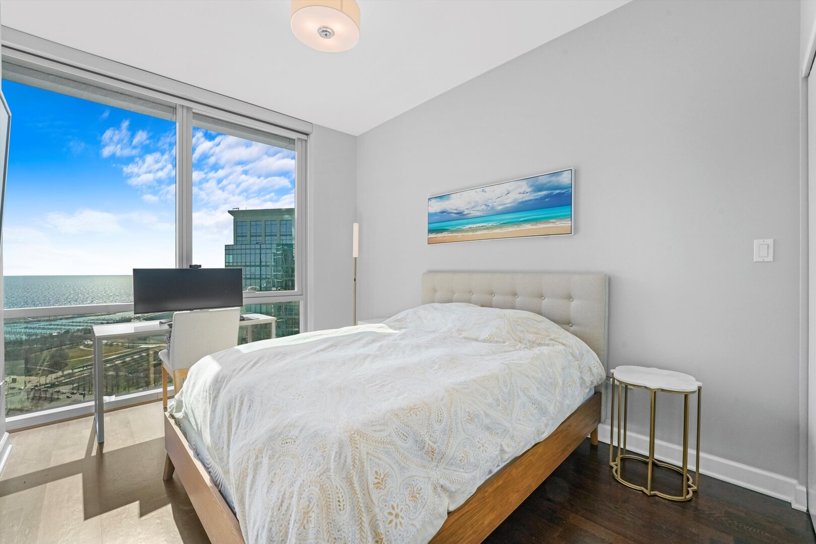 1201 S Prairie Avenue Unit: 3404