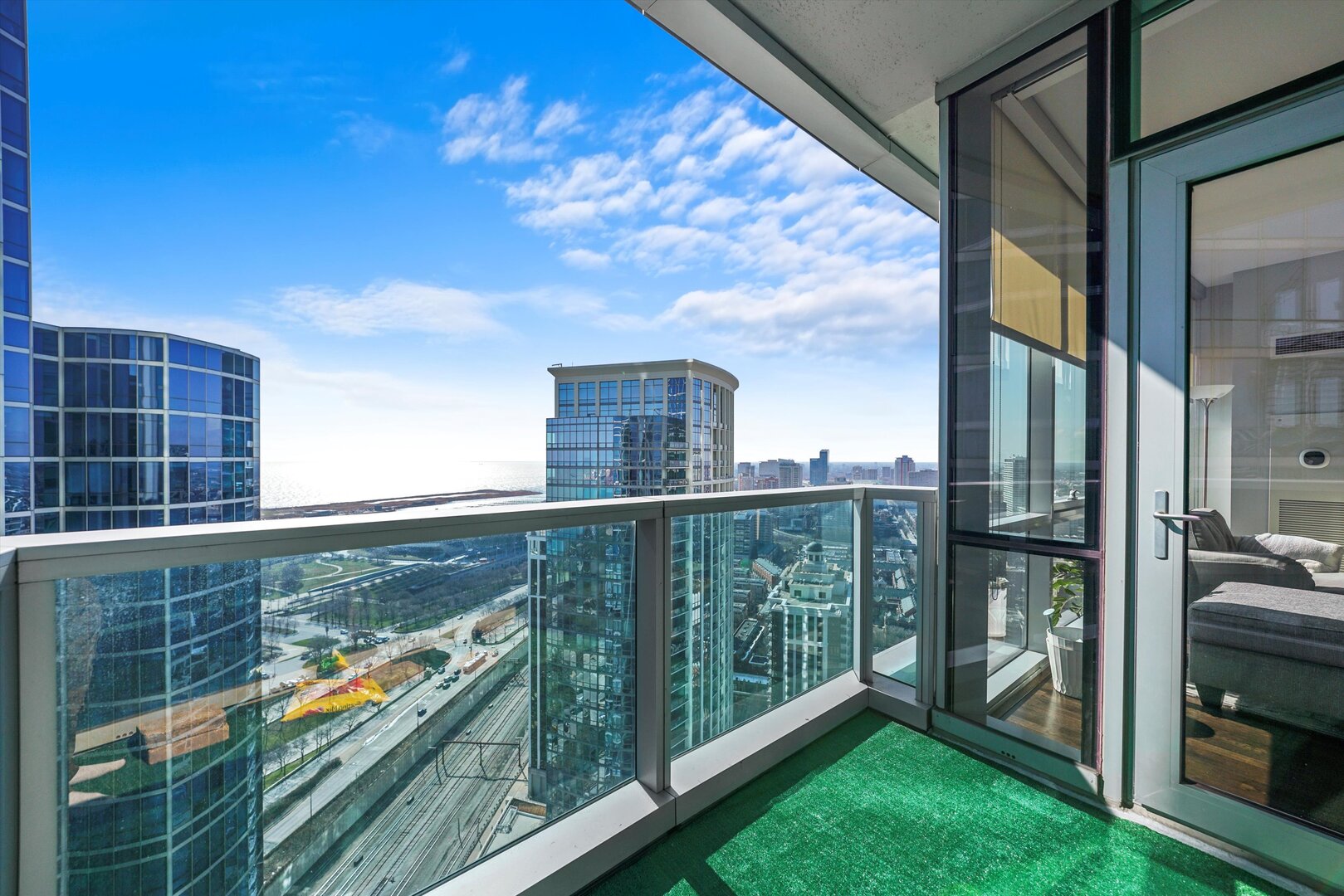 1201 S Prairie Avenue Unit: 3404