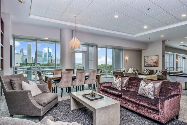 1201 S Prairie Avenue Unit: 3404