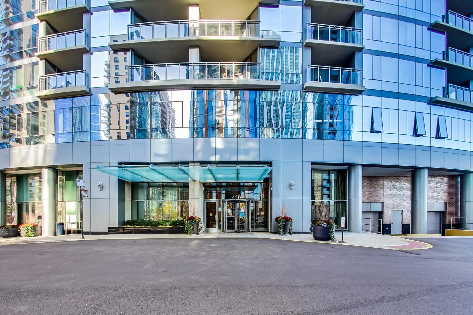 450 E Waterside Drive Unit: 2611