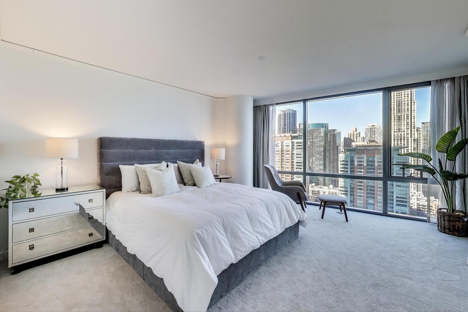 450 E Waterside Drive Unit: 2611