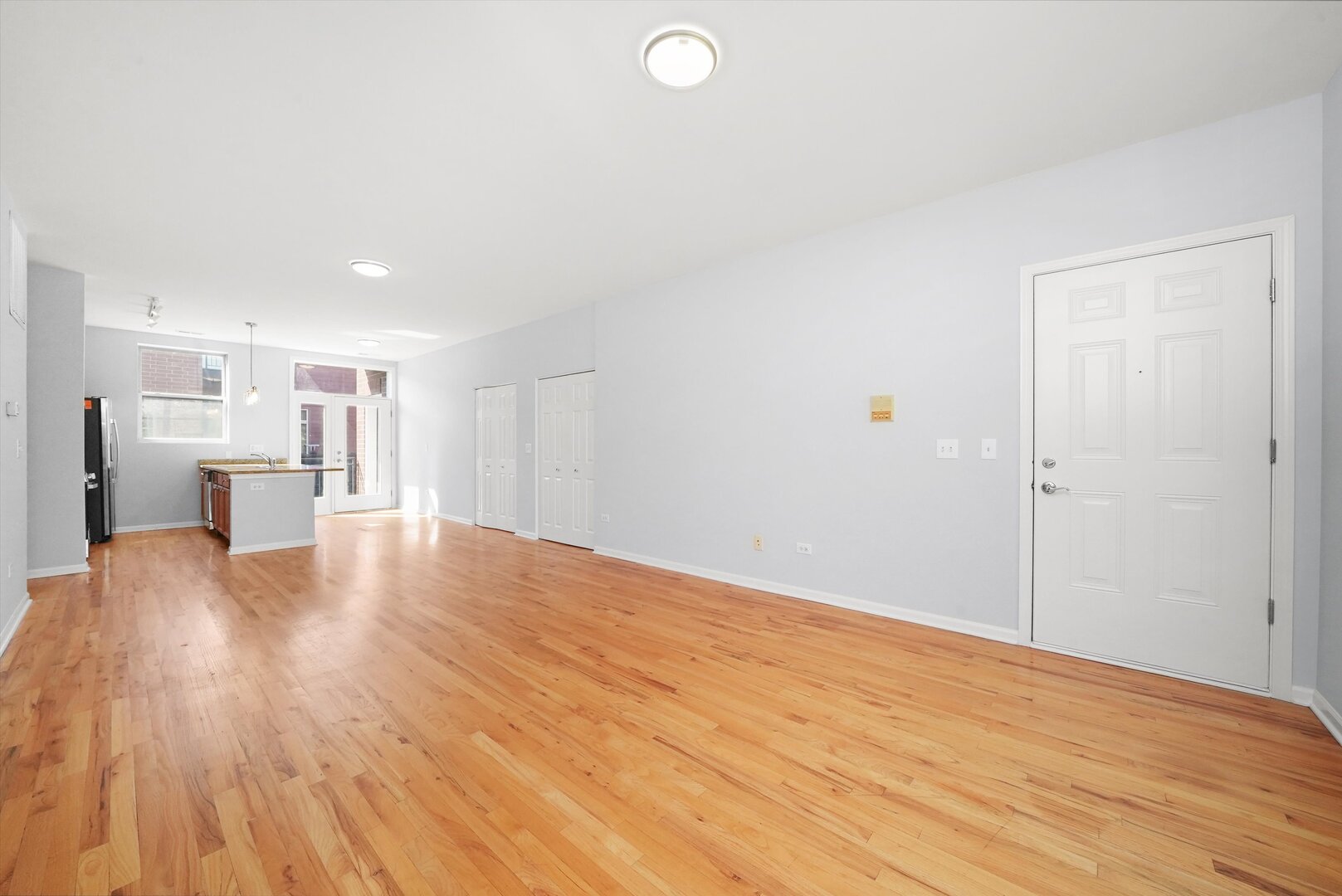 317 E 25th Street Unit: 3E