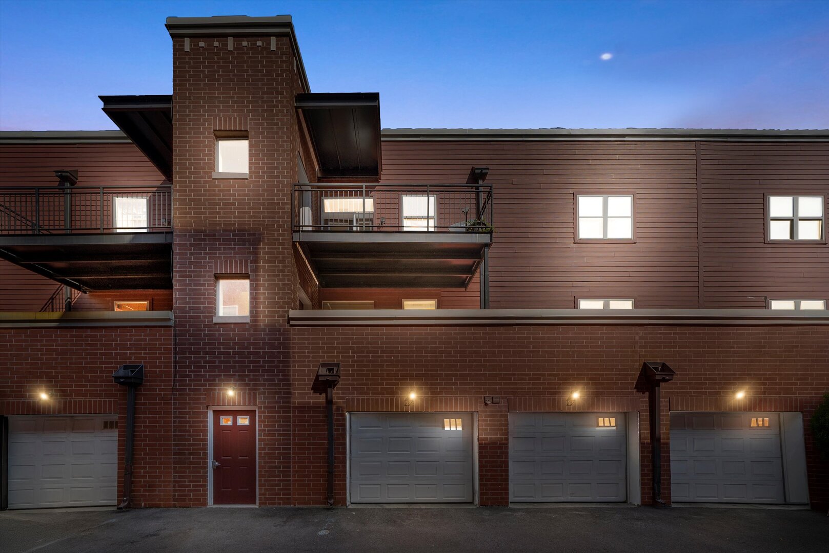 317 E 25th Street Unit: 3E