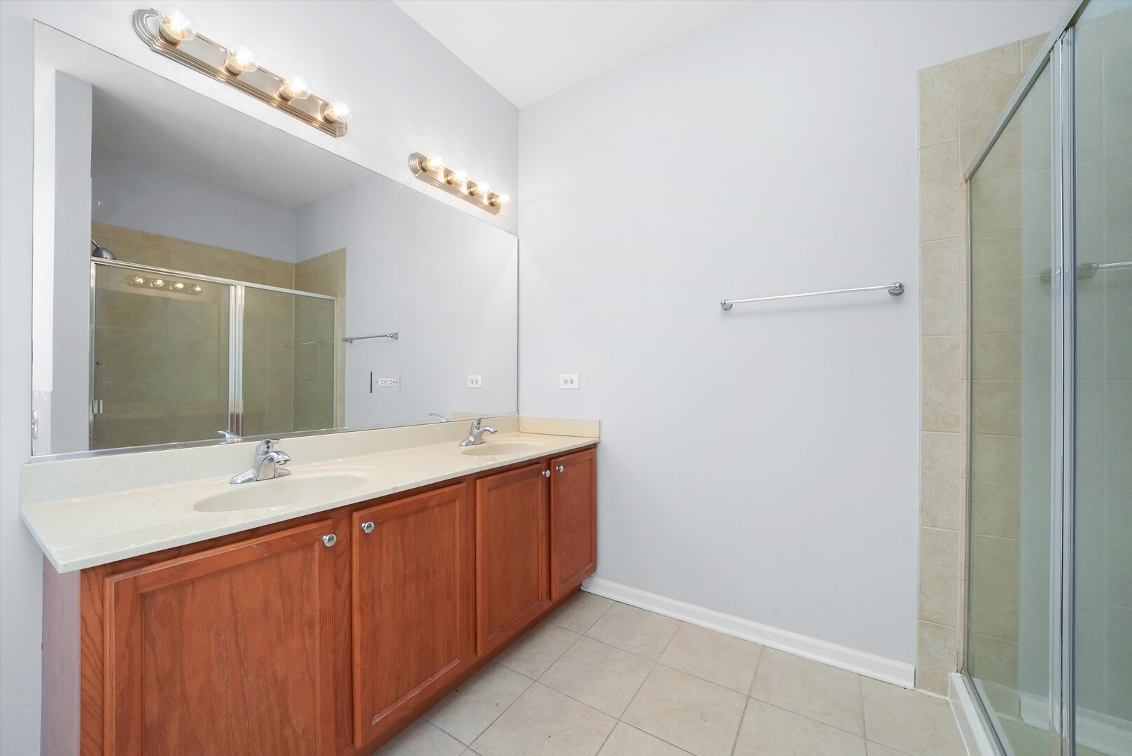 317 E 25th Street Unit: 3E