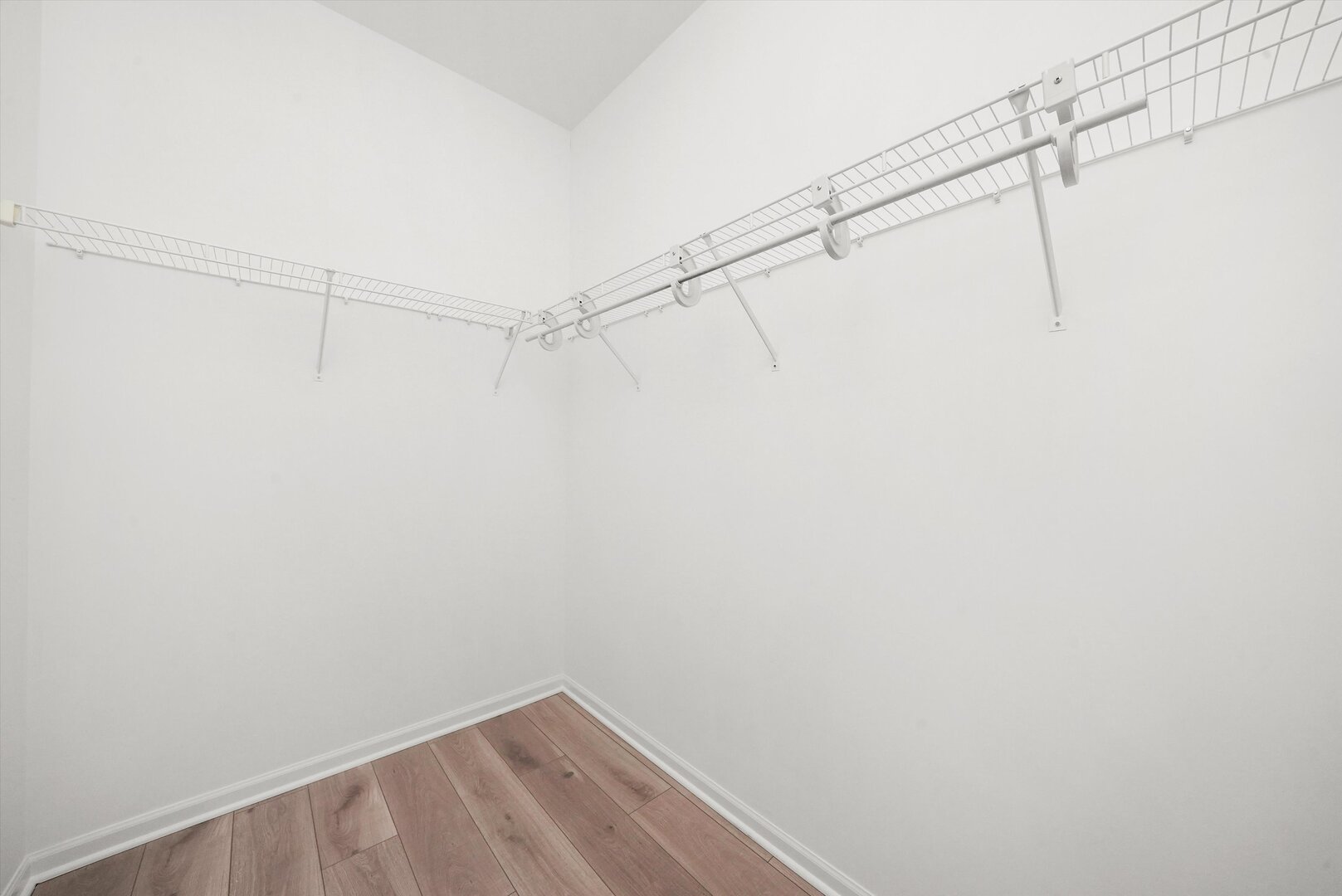 317 E 25th Street Unit: 3E