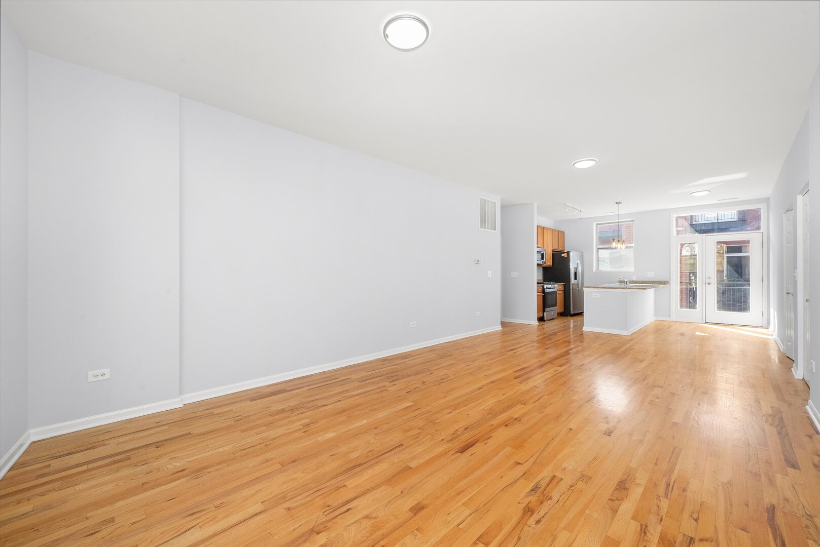 317 E 25th Street Unit: 3E