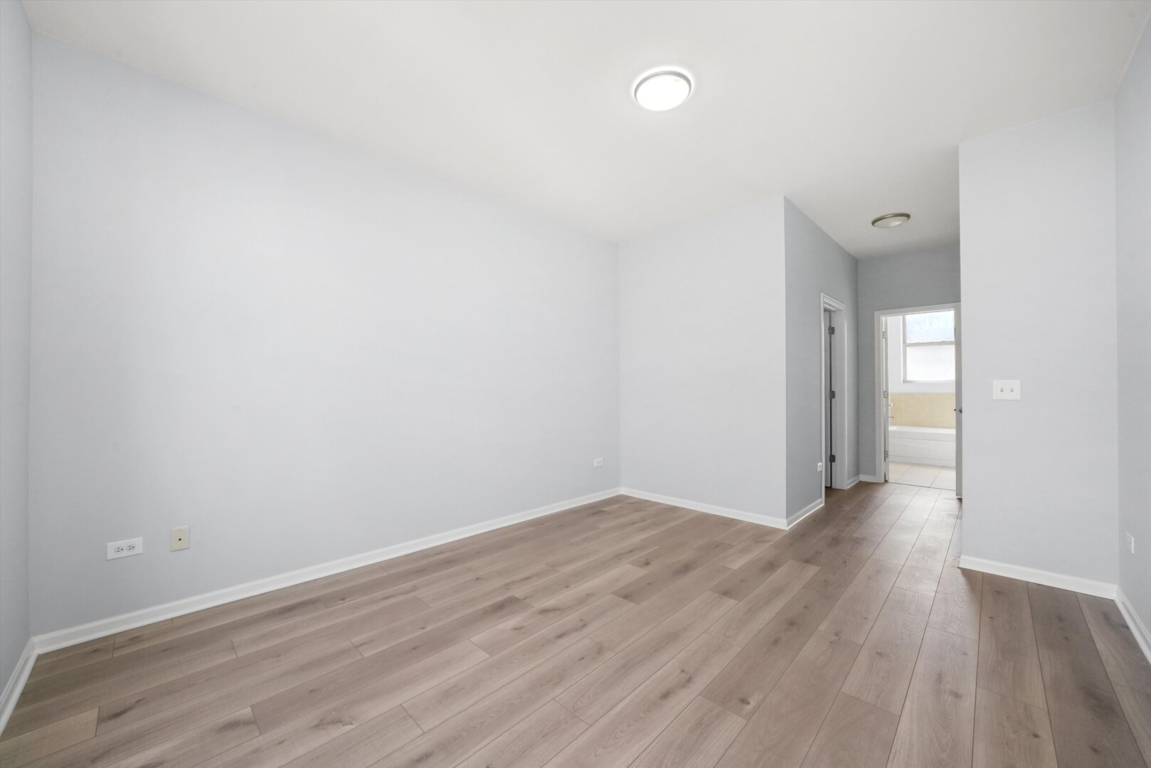 317 E 25th Street Unit: 3E