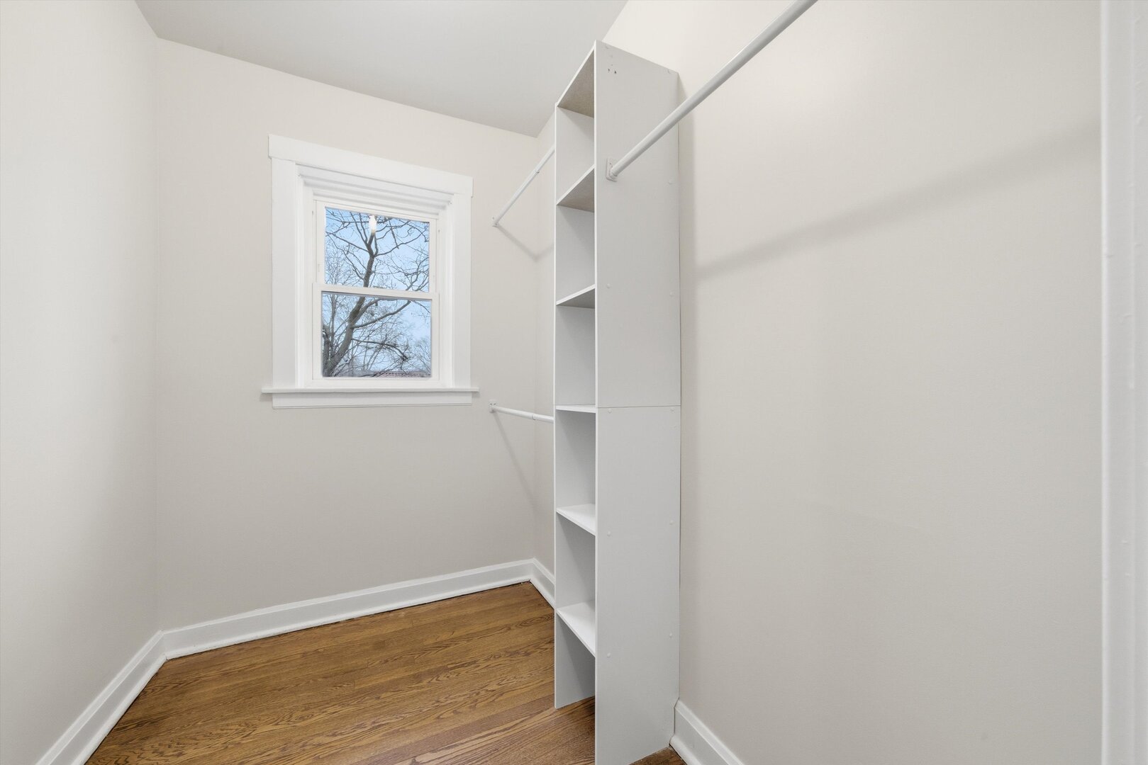 6938 N Campbell Avenue N Unit: 1