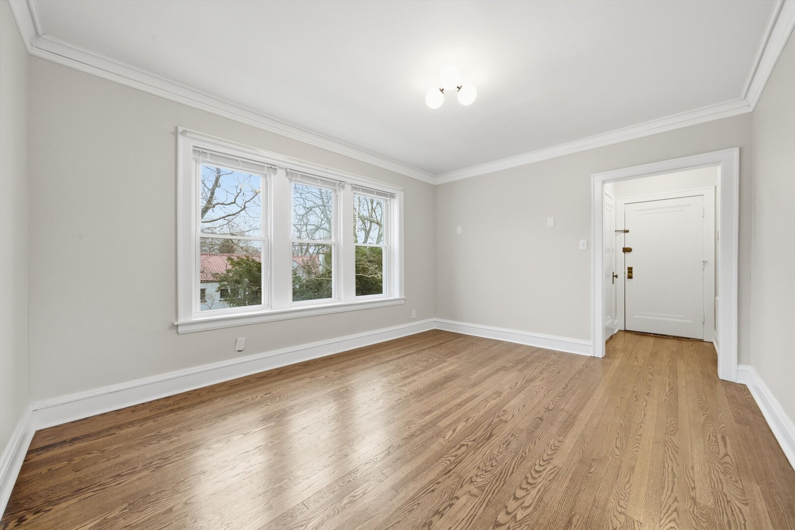 6938 N Campbell Avenue N Unit: 1