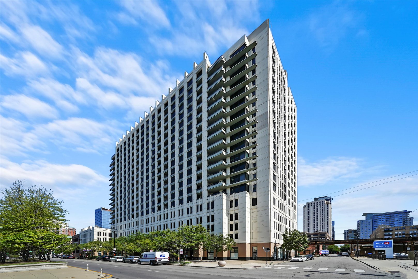 1255 S STATE Street Unit: 1609