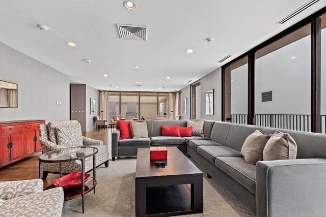 100 E Bellevue Place Unit: 23B