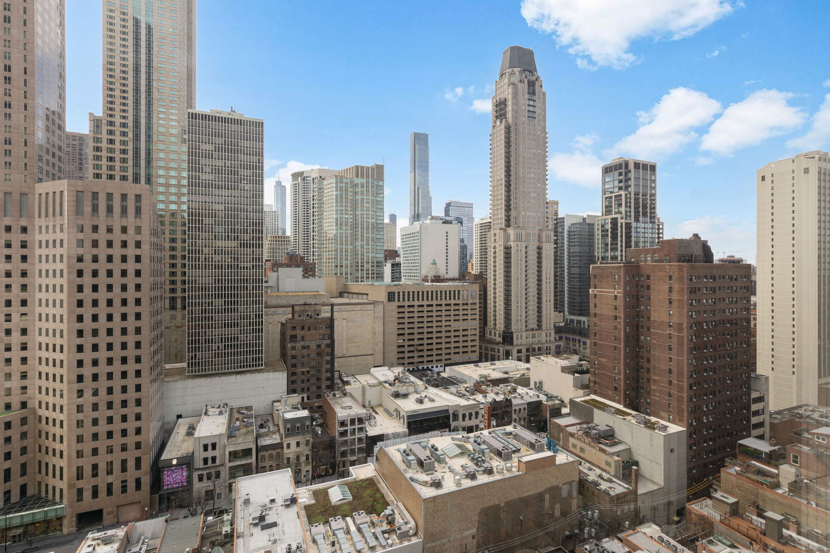 100 E Bellevue Place Unit: 23B