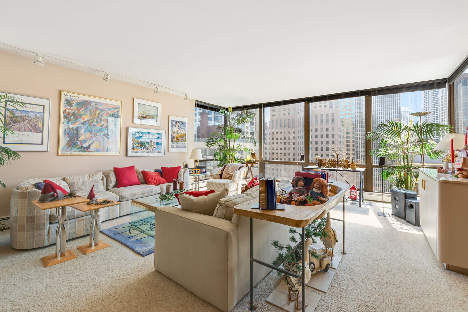 100 E Bellevue Place Unit: 23B
