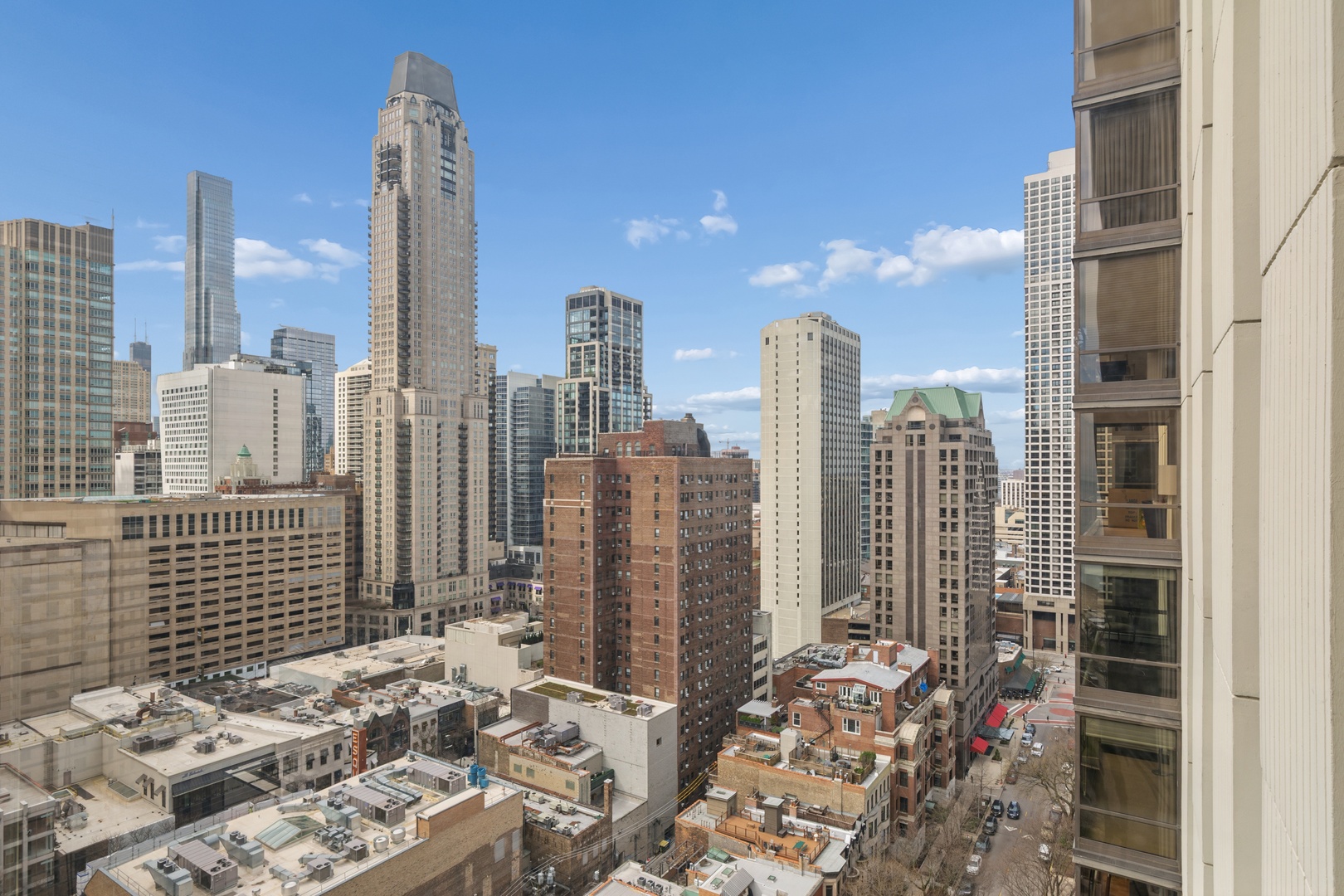 100 E Bellevue Place Unit: 23B