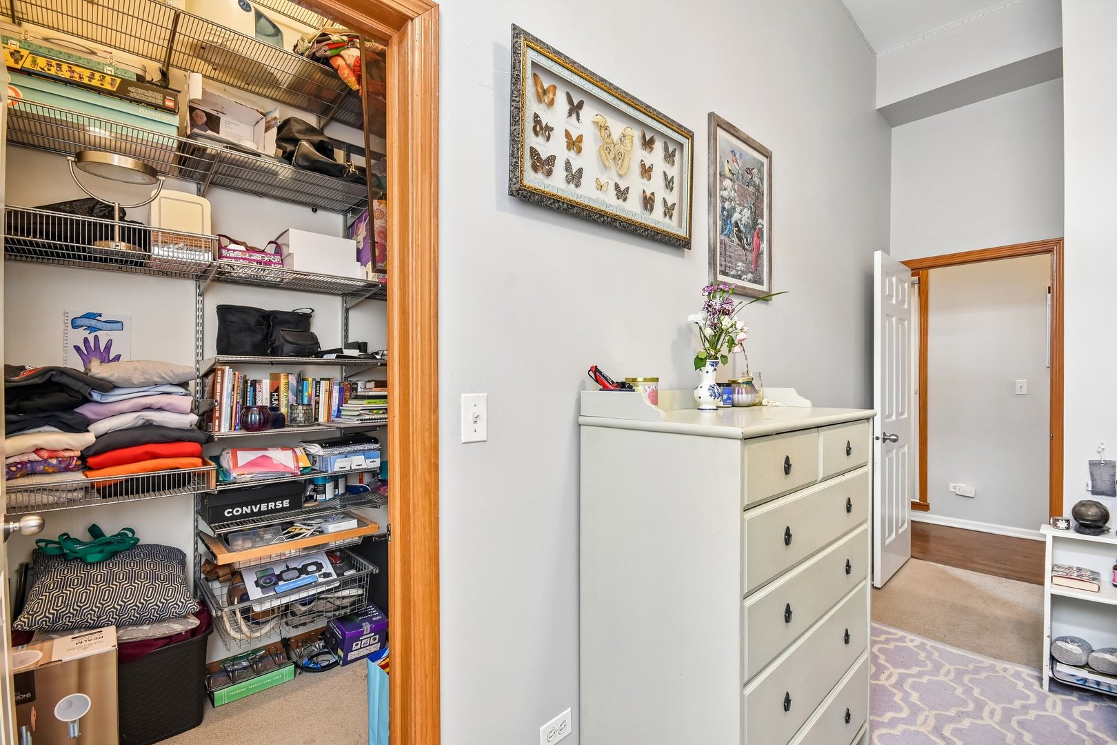 1326 W Grenshaw Street Unit: 3