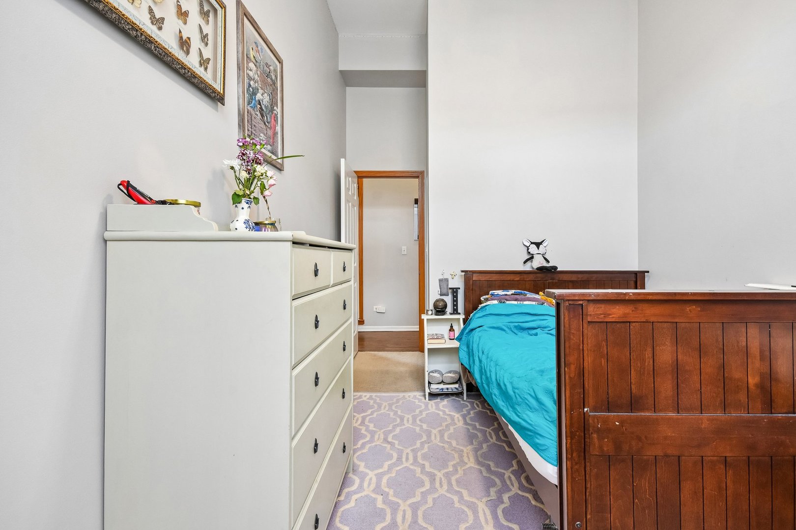 1326 W Grenshaw Street Unit: 3
