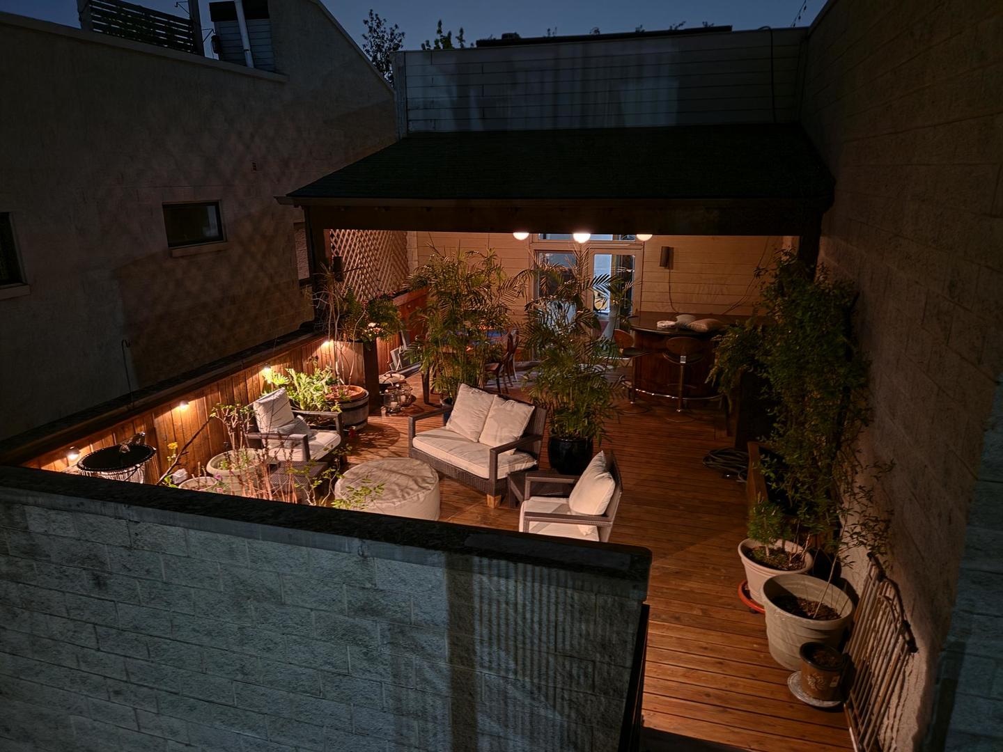 1326 W Grenshaw Street Unit: 3