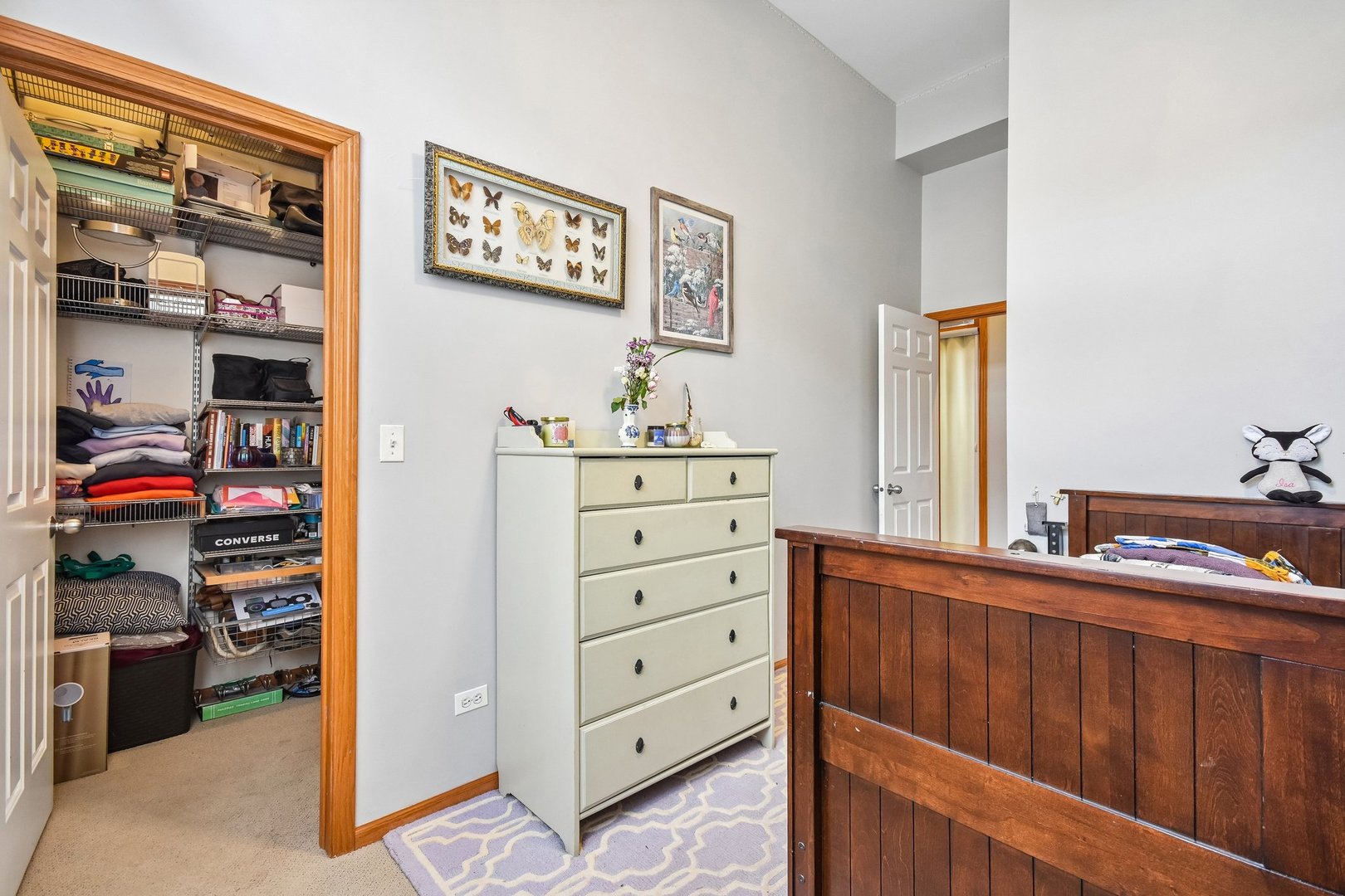 1326 W Grenshaw Street Unit: 3