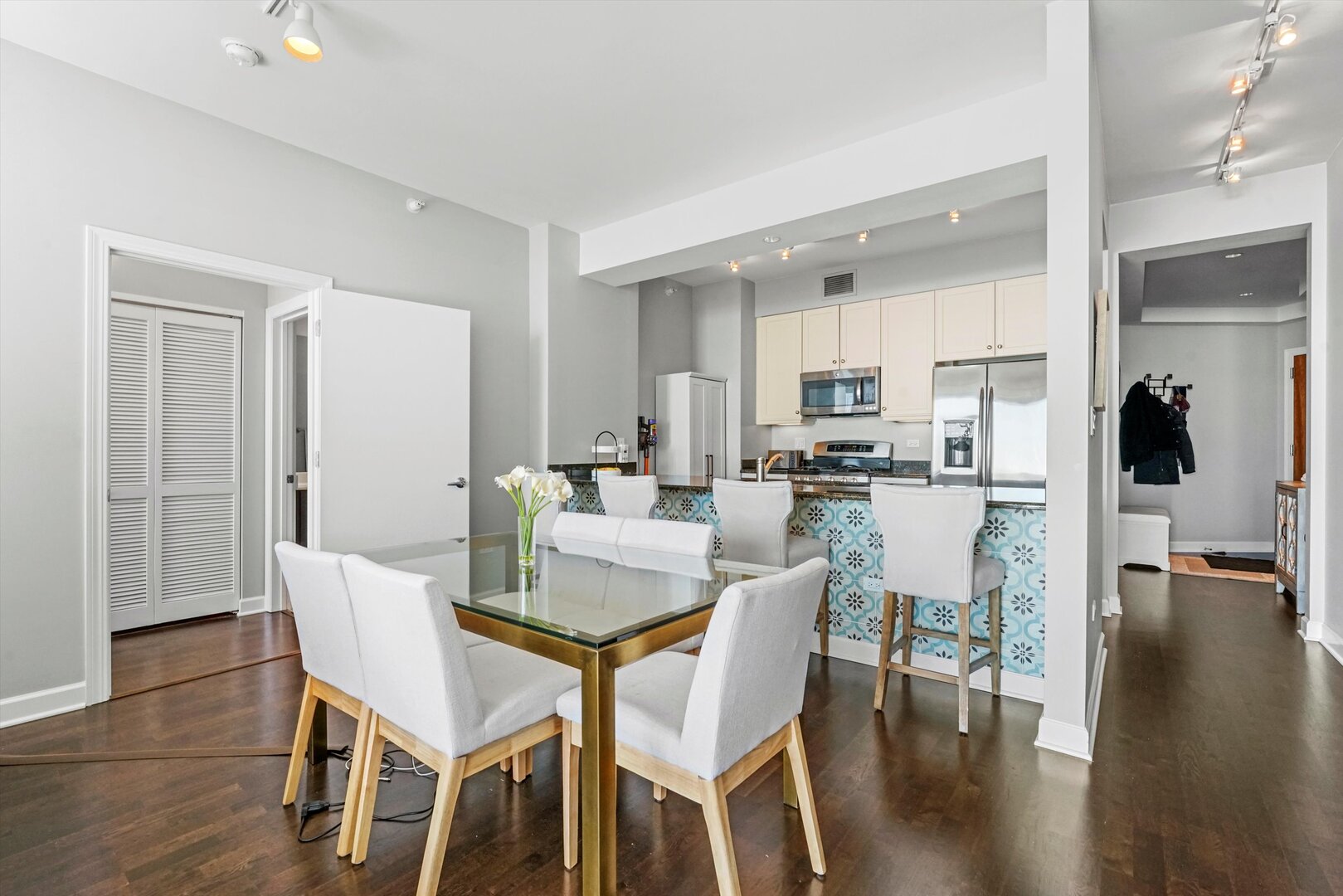 1201 S Prairie Avenue Unit: 3404