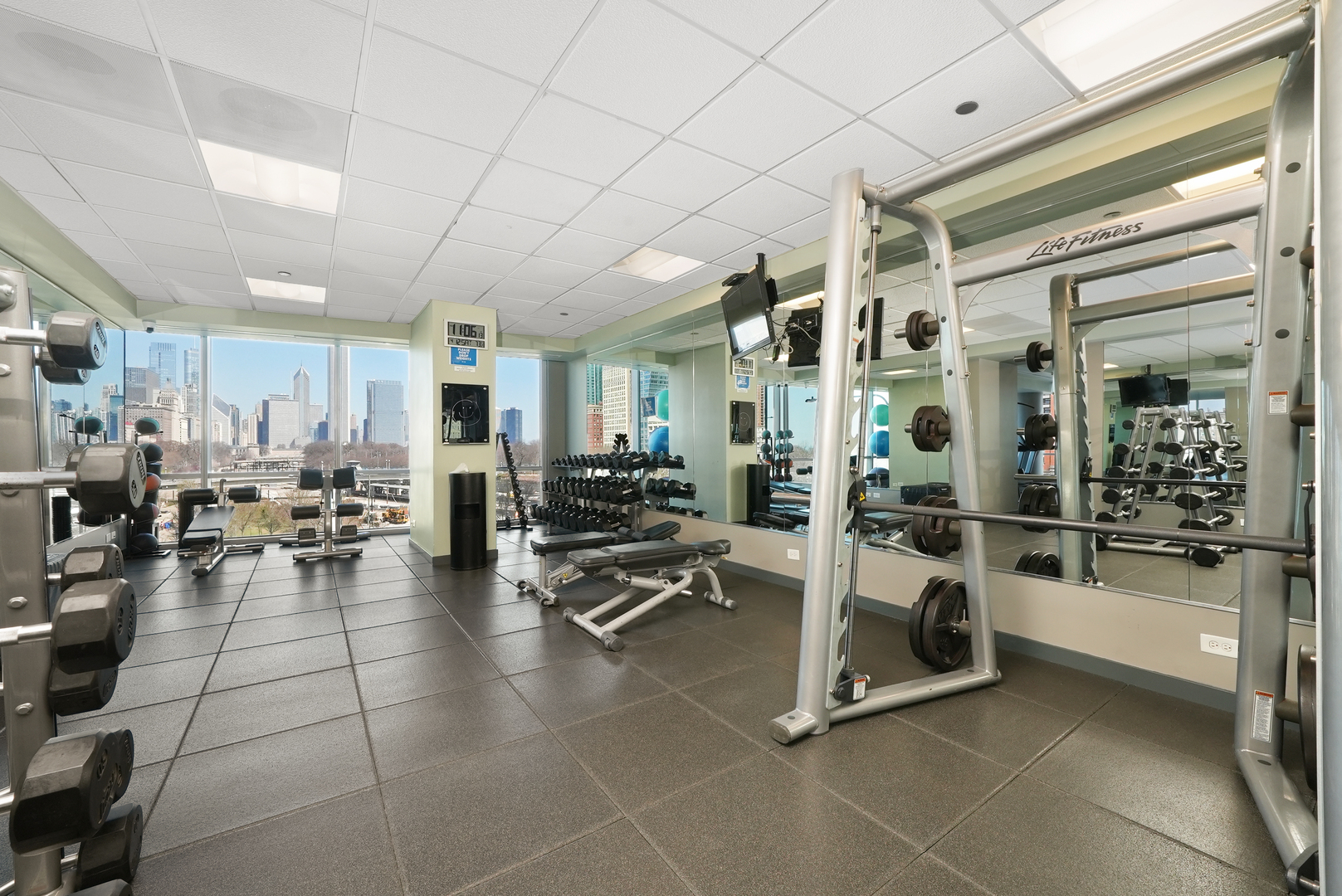 1201 S Prairie Avenue Unit: 3404