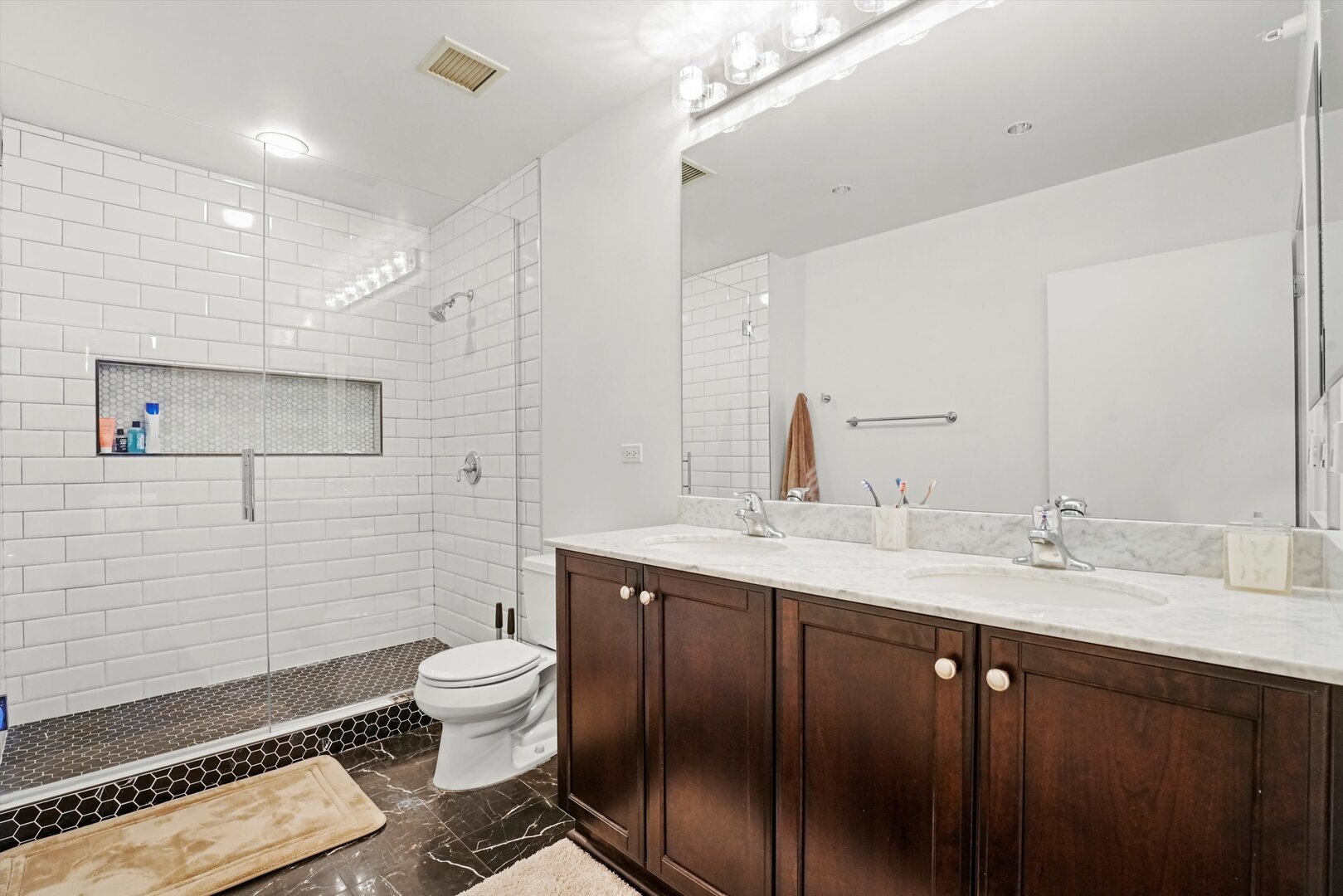 1201 S Prairie Avenue Unit: 3404