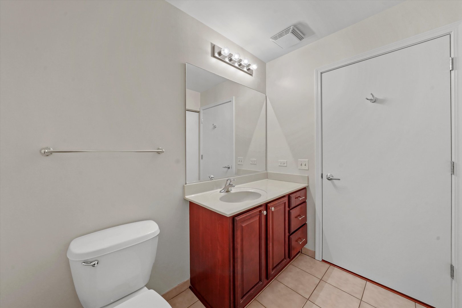 1255 S State Street Unit: 1006